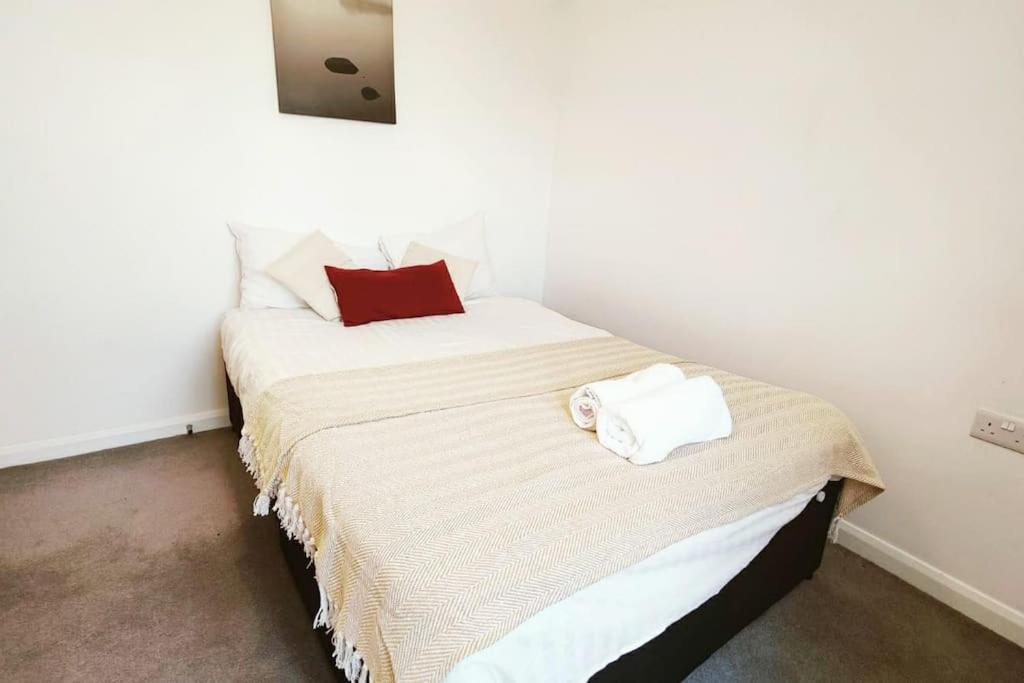 Aldgate Flats In E1. Appartement Londen Buitenkant foto