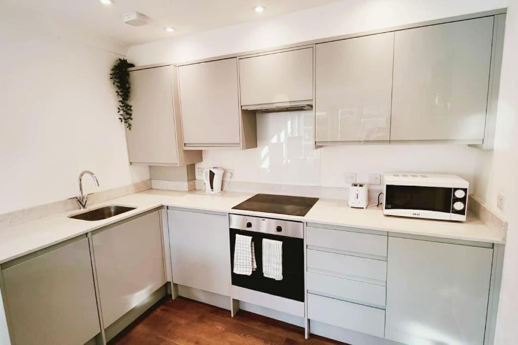 Aldgate Flats In E1. Appartement Londen Buitenkant foto