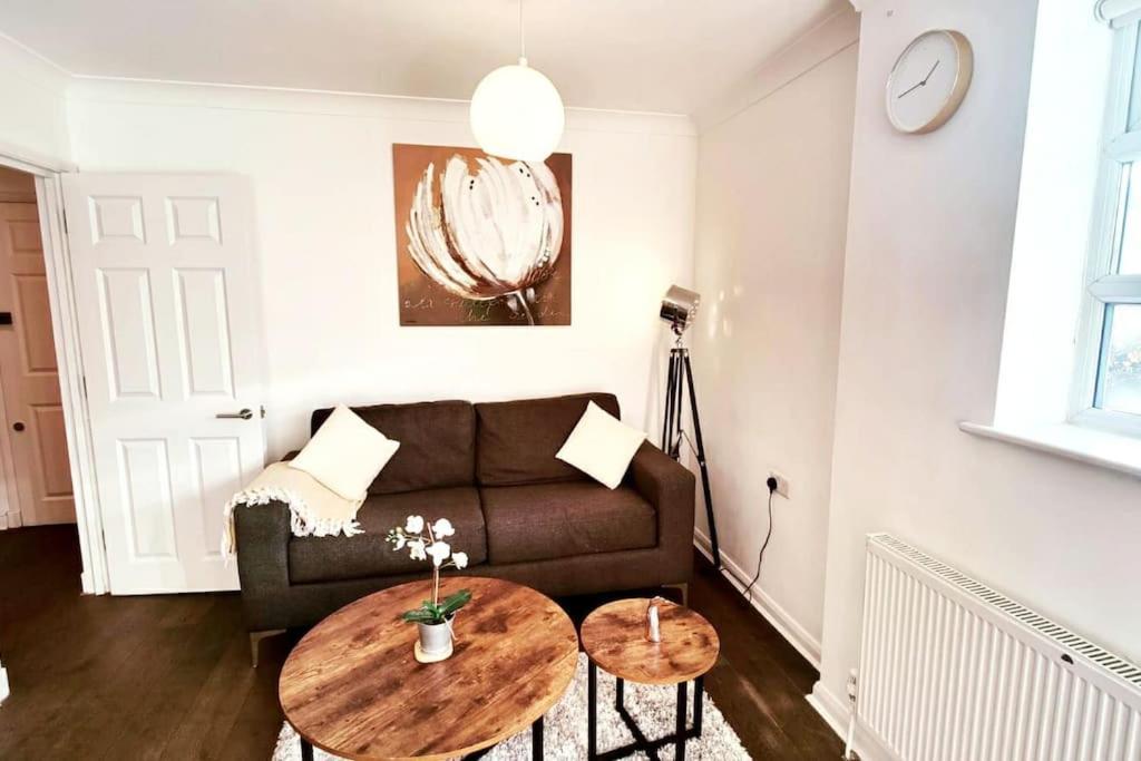 Aldgate Flats In E1. Appartement Londen Buitenkant foto