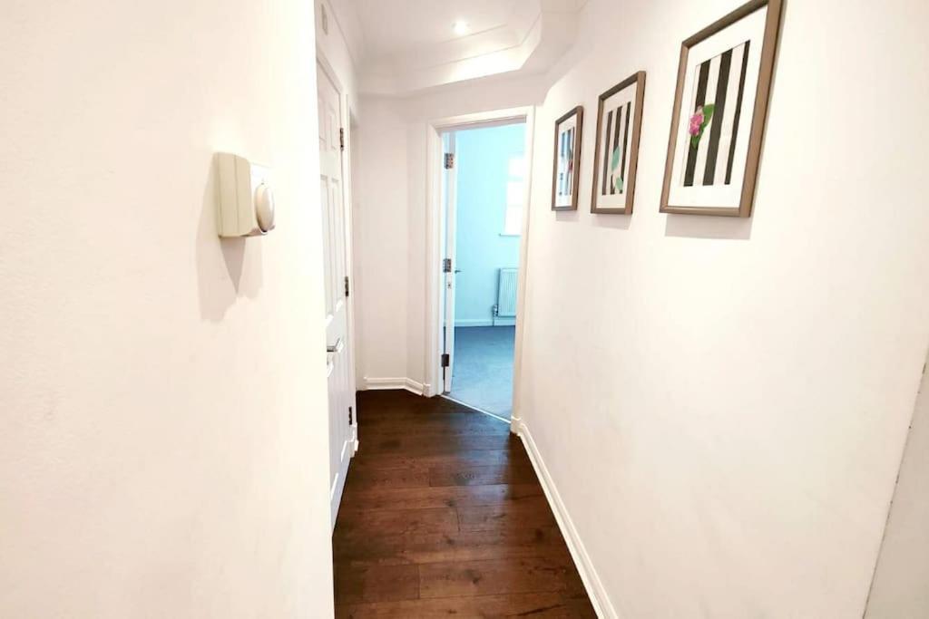Aldgate Flats In E1. Appartement Londen Buitenkant foto