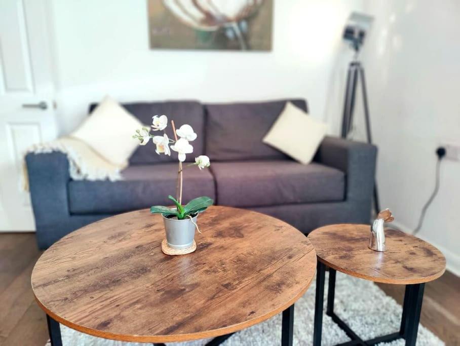 Aldgate Flats In E1. Appartement Londen Buitenkant foto